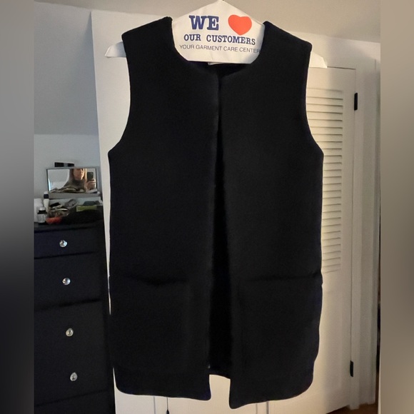 Dudley Stephens Lafayette Vest in Sherpa Navy Fleece - Picture 9 of 9